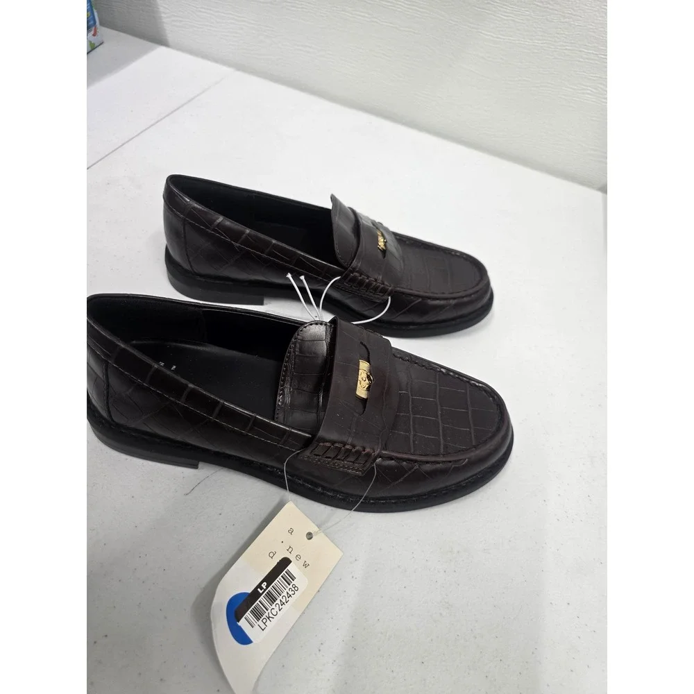 A New Day Womens Brown Croc Embossed Penny Loafers Gold Hardware Size 7 NEW